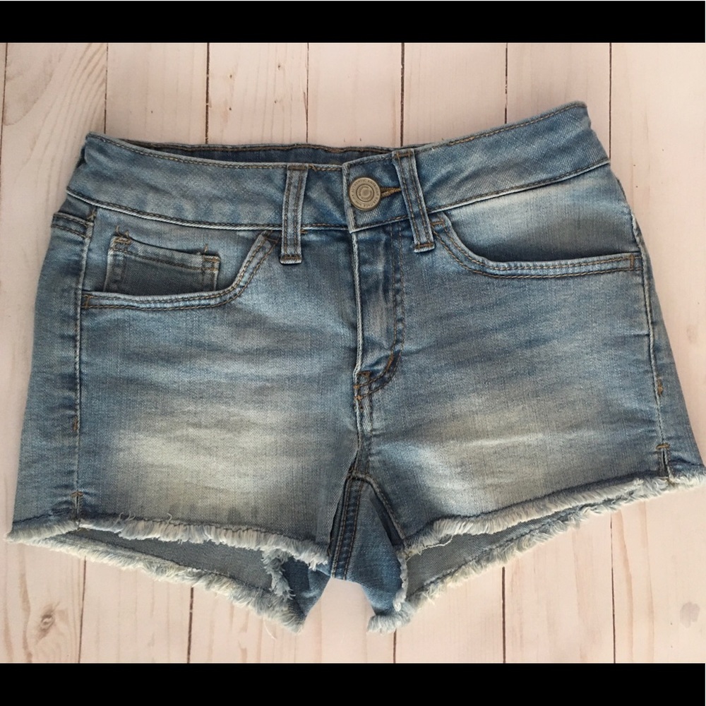 SO Brand shorts sold in Kohl’s